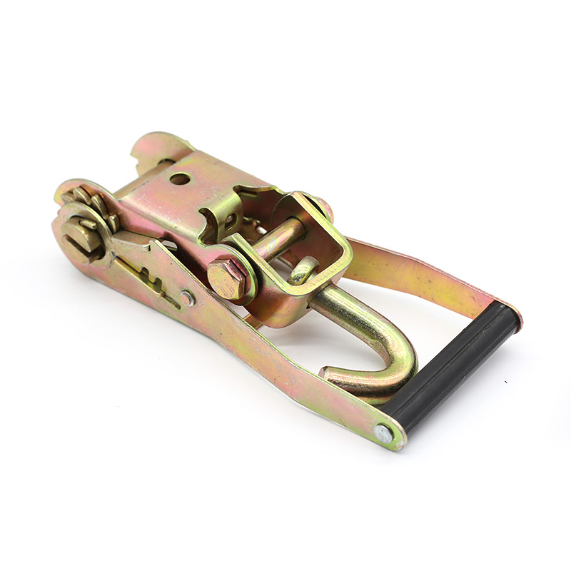 De 2-inch ratelgesp met een korte enkele haak
